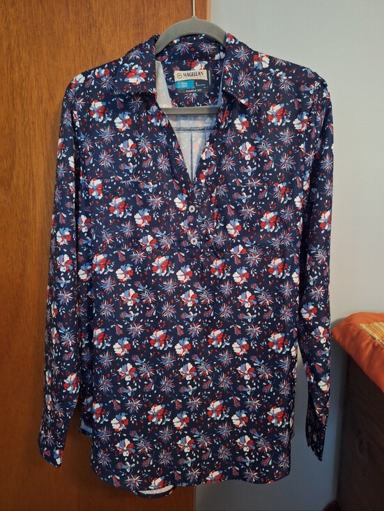 Magellan Outdoors Tops - Magellan Outdoors Navy/Red/White Floral Fish Gear Henley Pullover Women's Size L